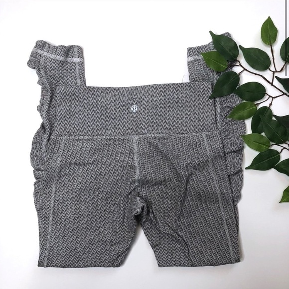 lululemon athletica Pants - Lululemon Herringbone 7/8th Leggings